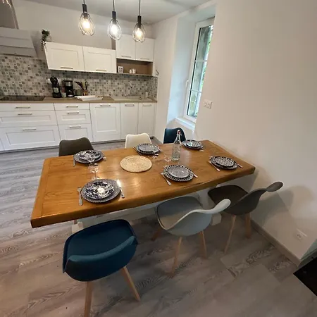 Le Pre Lasse Vakantiehuis *